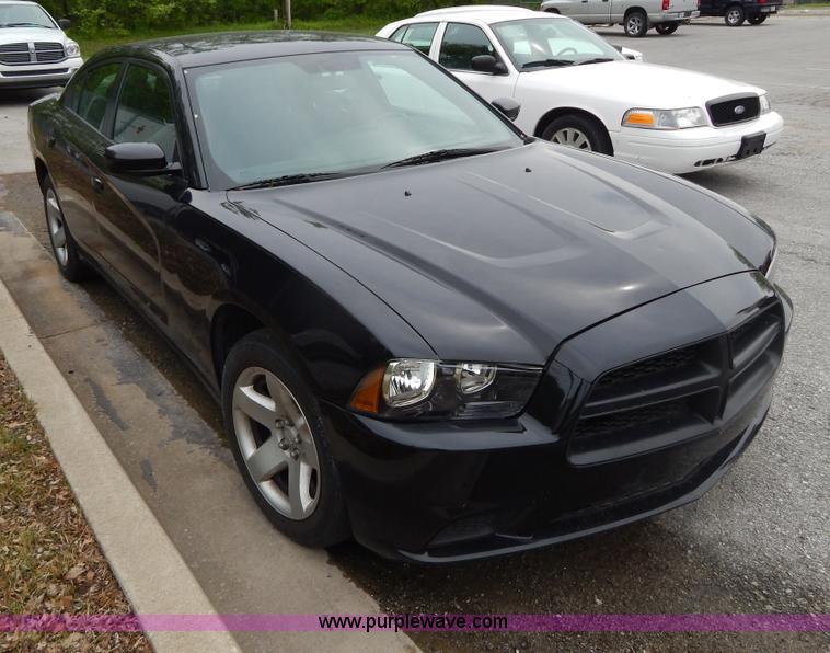 image for item H3378 2011 Dodge Charger Police