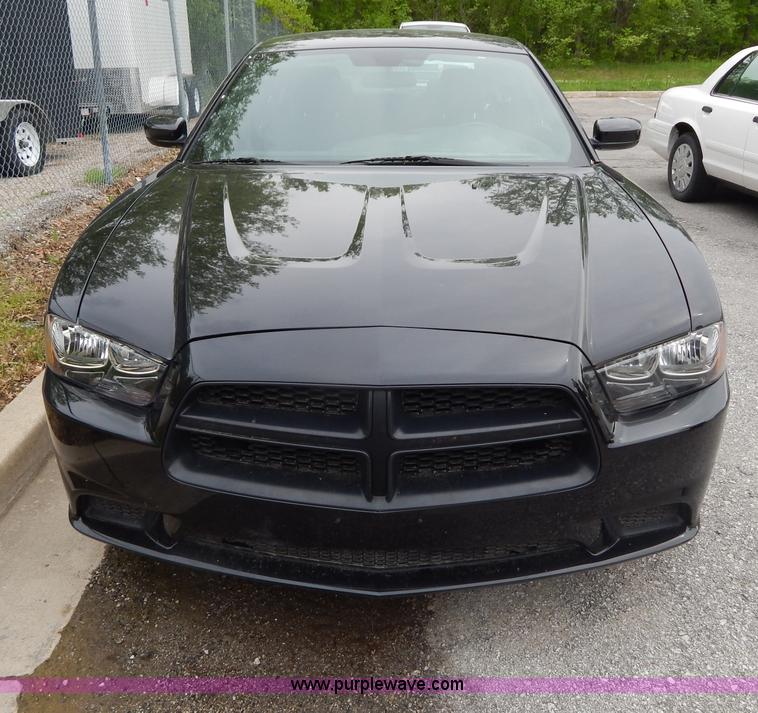 image for item H3378 2011 Dodge Charger Police