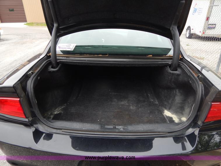image for item H3378 2011 Dodge Charger Police