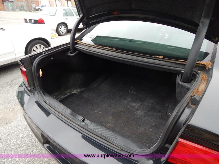 image for item H3378 2011 Dodge Charger Police