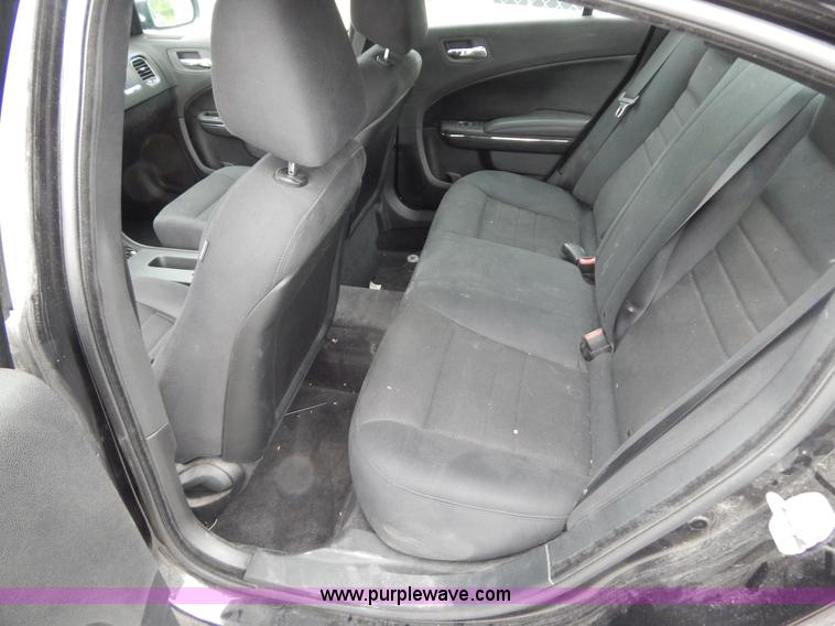 image for item H3378 2011 Dodge Charger Police