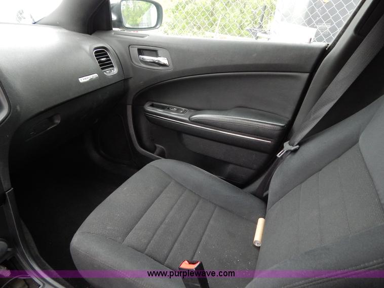 image for item H3378 2011 Dodge Charger Police