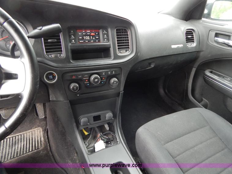 image for item H3378 2011 Dodge Charger Police