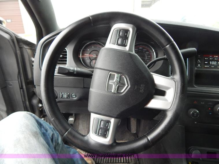 image for item H3378 2011 Dodge Charger Police