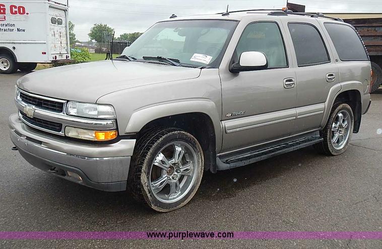image for item I3631 2003 Chevrolet Tahoe LT SUV