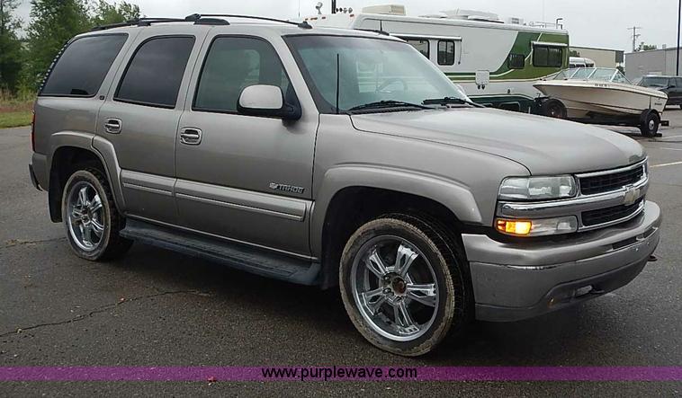 image for item I3631 2003 Chevrolet Tahoe LT SUV