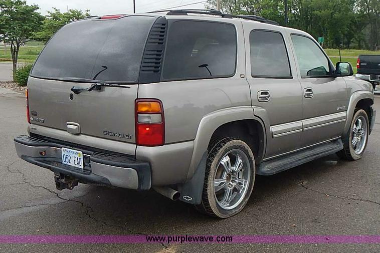 image for item I3631 2003 Chevrolet Tahoe LT SUV