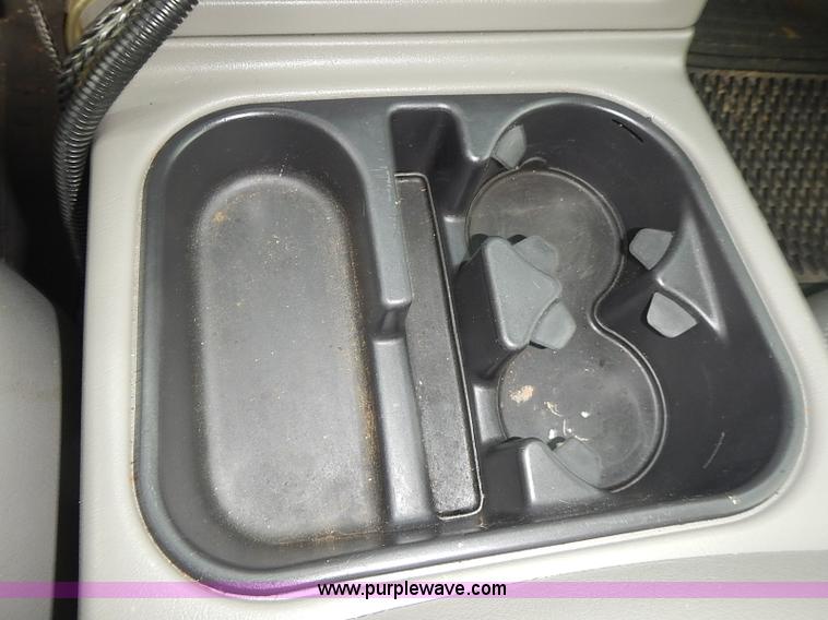 image for item I3631 2003 Chevrolet Tahoe LT SUV