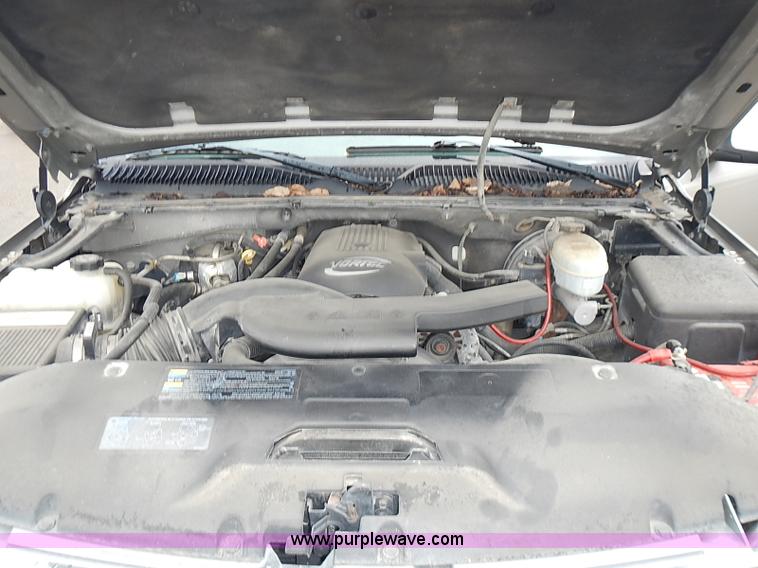 image for item I3631 2003 Chevrolet Tahoe LT SUV