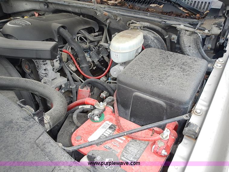 image for item I3631 2003 Chevrolet Tahoe LT SUV