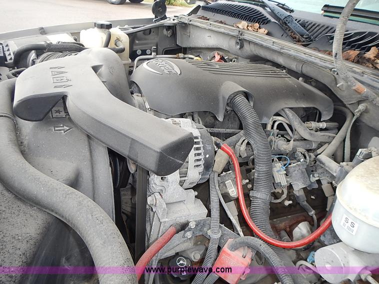 image for item I3631 2003 Chevrolet Tahoe LT SUV