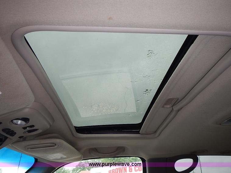 image for item I3631 2003 Chevrolet Tahoe LT SUV