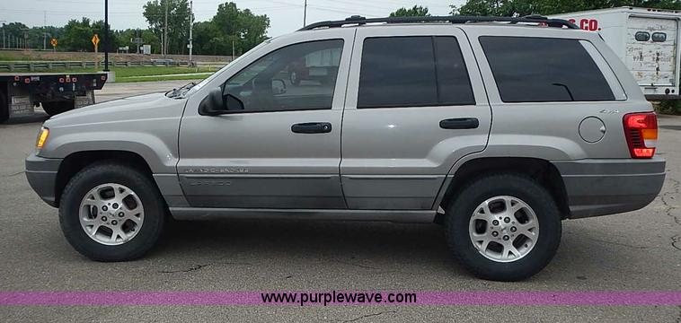 image for item I3633 2000 Jeep Grand Cherokee Laredo SUV