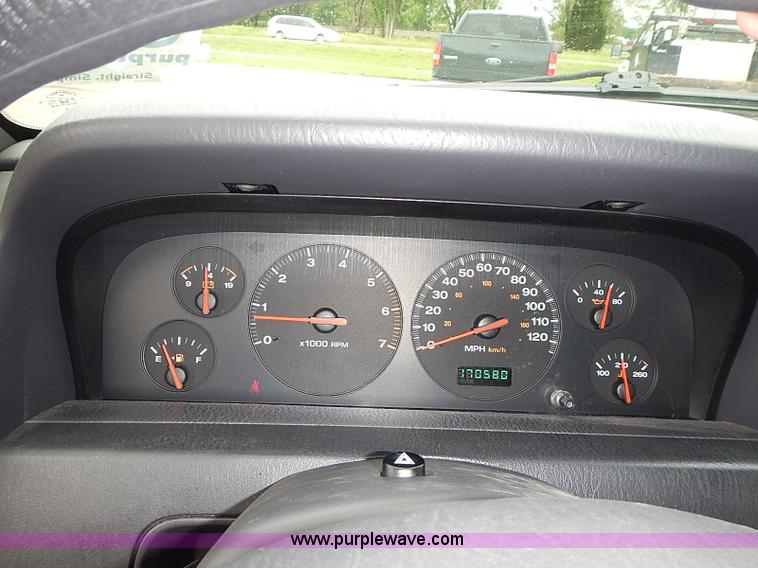 image for item I3633 2000 Jeep Grand Cherokee Laredo SUV