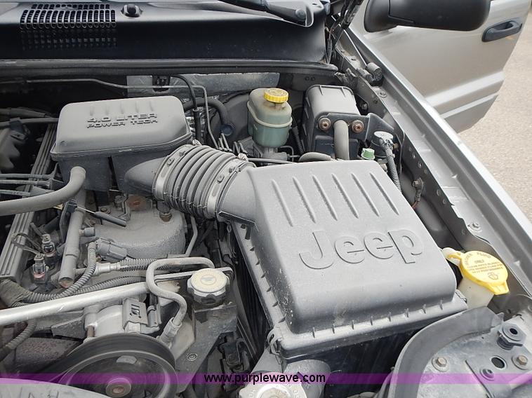 image for item I3633 2000 Jeep Grand Cherokee Laredo SUV