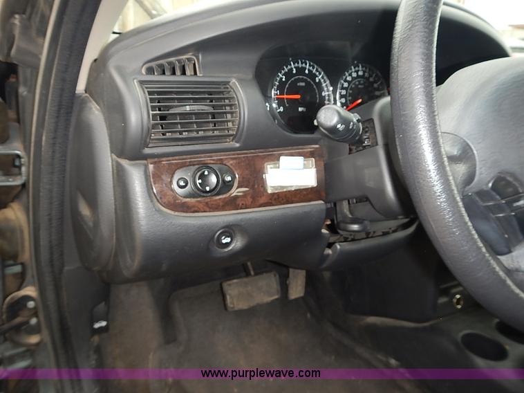 image for item I3634 2004 Chrysler Sebring LXi