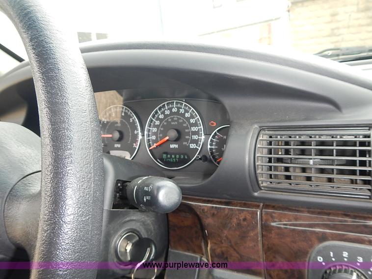 image for item I3634 2004 Chrysler Sebring LXi