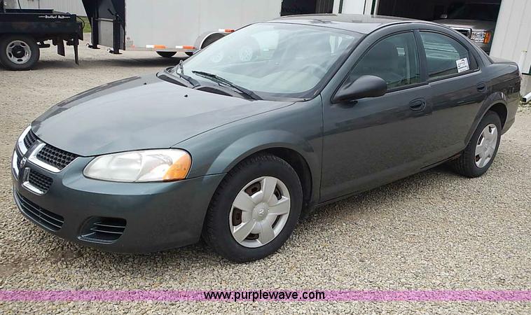 image for item I3635 2004 Dodge Stratus SE