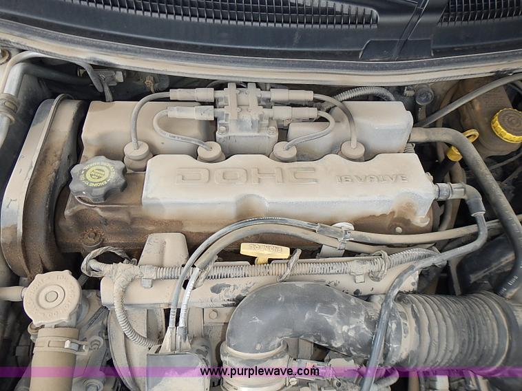 image for item I3635 2004 Dodge Stratus SE