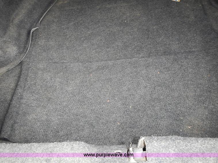 image for item I3635 2004 Dodge Stratus SE