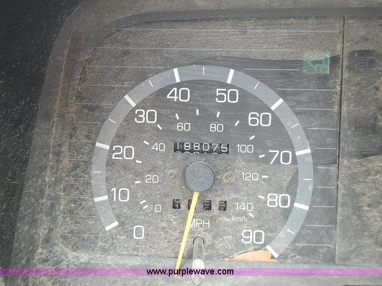 image for item I3639 1996 Mitsubishi Fuso FE639 dump flatbed truck