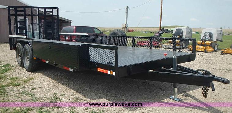 image for item I3640 2007 Lamar 22' car hauler trailer