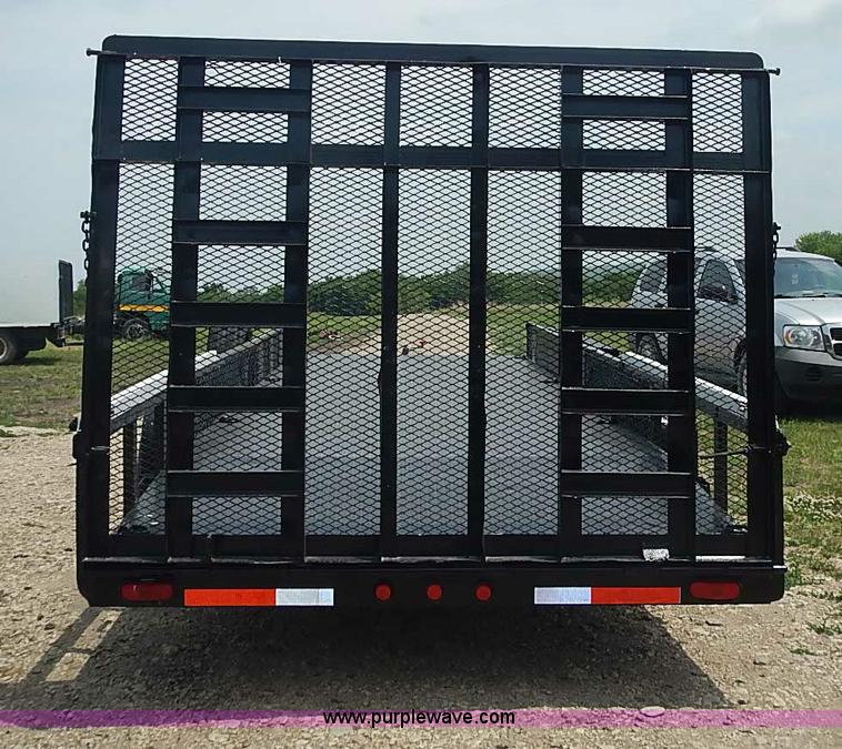 image for item I3640 2007 Lamar 22' car hauler trailer