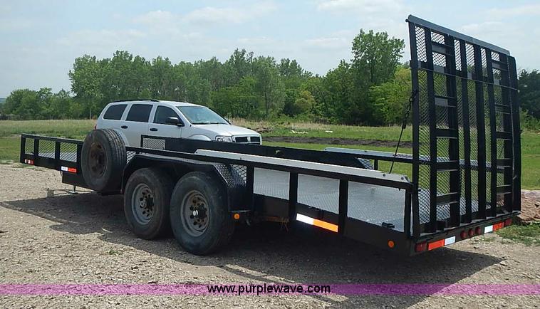 image for item I3640 2007 Lamar 22' car hauler trailer