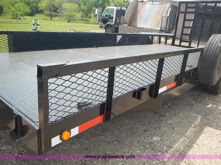 image for item I3640 2007 Lamar 22' car hauler trailer