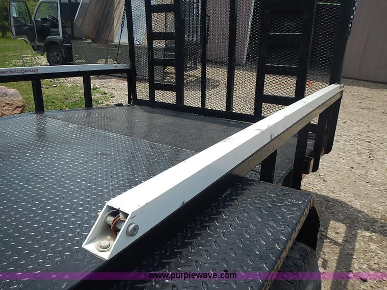 image for item I3640 2007 Lamar 22' car hauler trailer