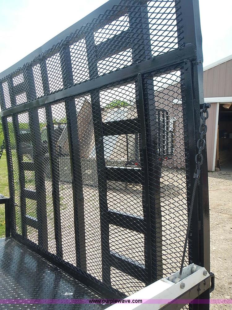 image for item I3640 2007 Lamar 22' car hauler trailer