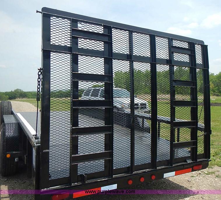 image for item I3640 2007 Lamar 22' car hauler trailer