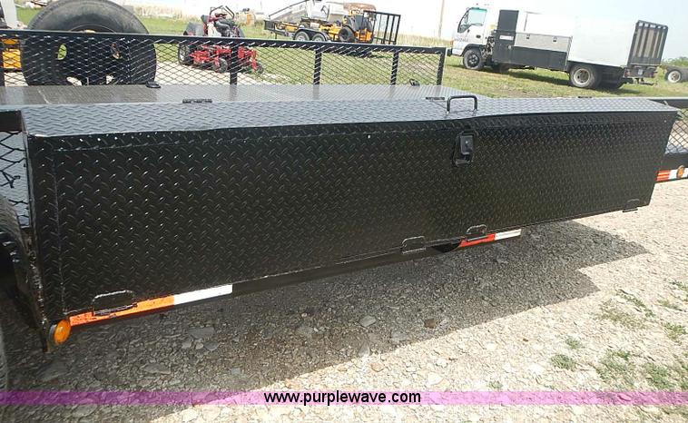 image for item I3640 2007 Lamar 22' car hauler trailer