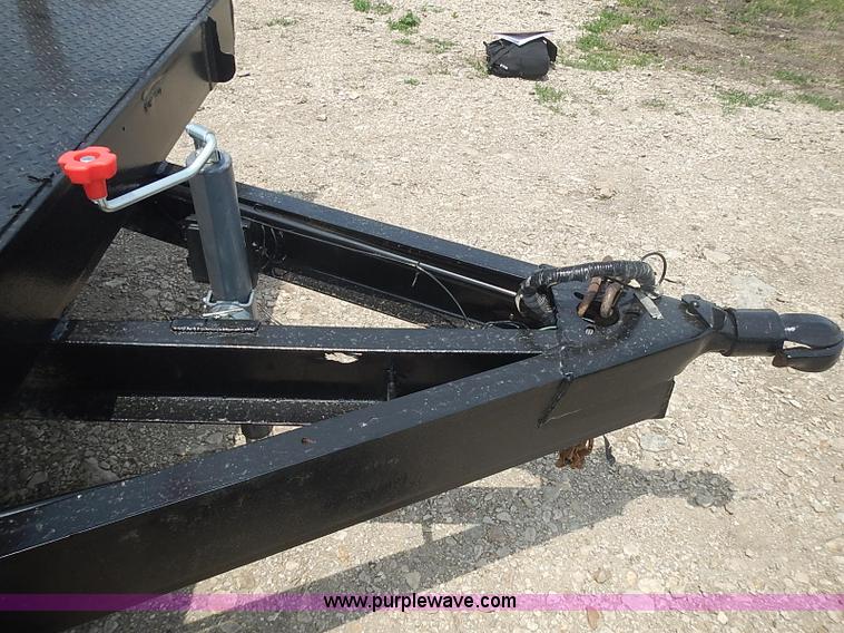 image for item I3640 2007 Lamar 22' car hauler trailer