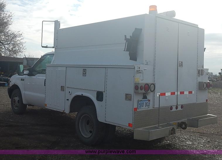 image for item I3672 2000 Ford F350 Super Duty XL utility truck