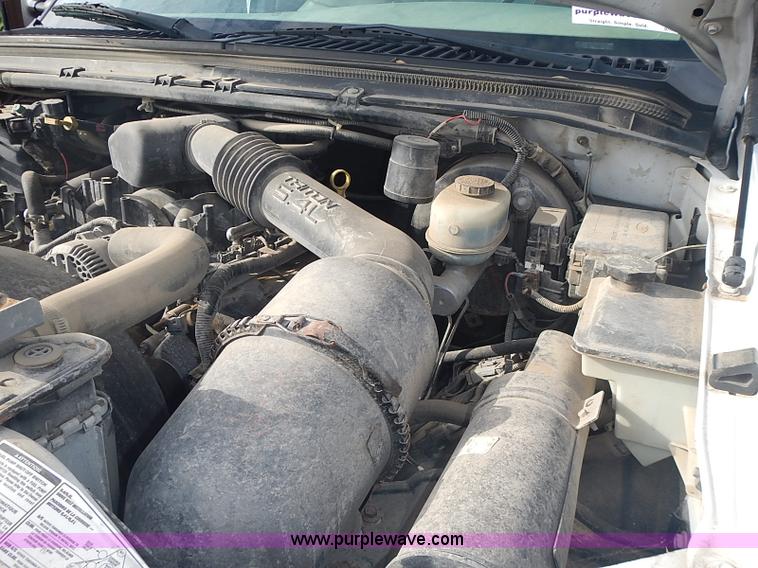 image for item I3672 2000 Ford F350 Super Duty XL utility truck