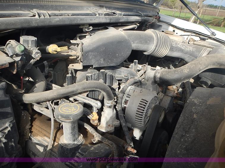 image for item I3672 2000 Ford F350 Super Duty XL utility truck