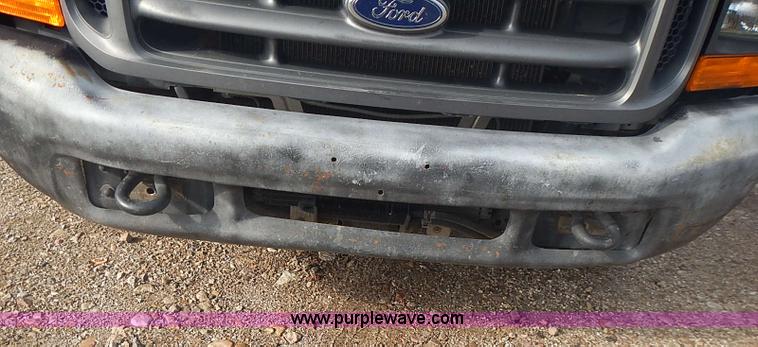 image for item I3672 2000 Ford F350 Super Duty XL utility truck