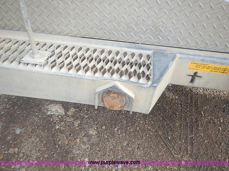 image for item I3672 2000 Ford F350 Super Duty XL utility truck