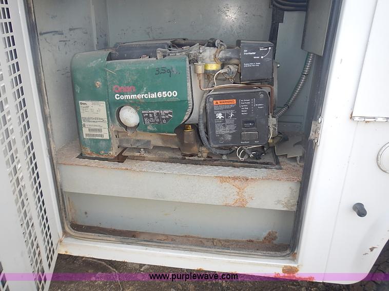 image for item I3672 2000 Ford F350 Super Duty XL utility truck