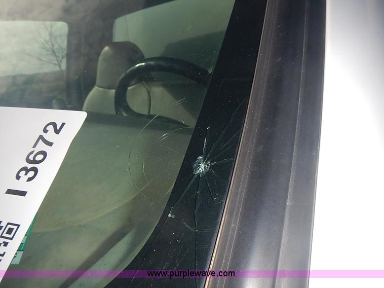 image for item I3672 2000 Ford F350 Super Duty XL utility truck