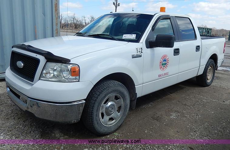 image for item I3739 2006 Ford F150 XLT SuperCrew pickup truck