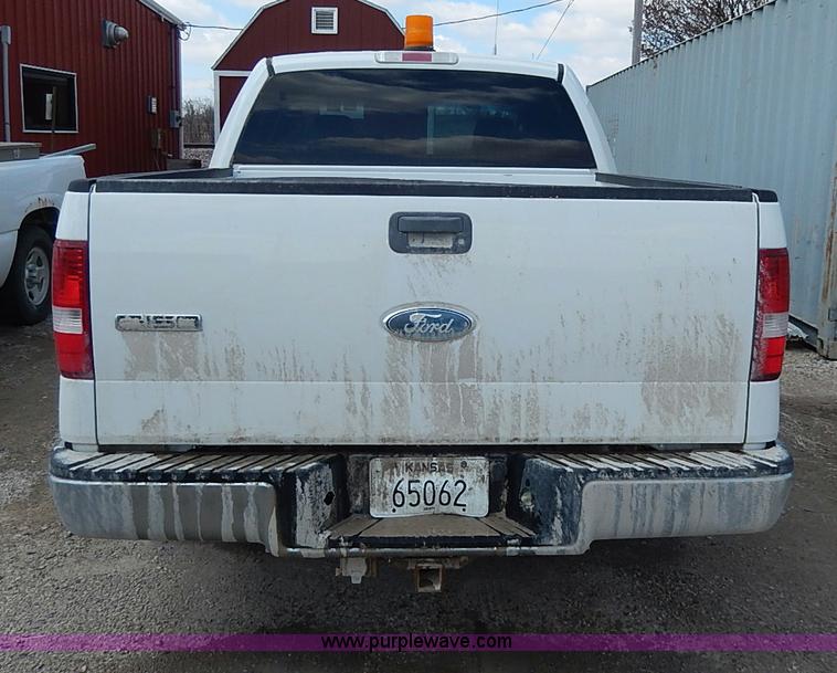 image for item I3739 2006 Ford F150 XLT SuperCrew pickup truck