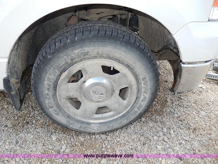 image for item I3739 2006 Ford F150 XLT SuperCrew pickup truck