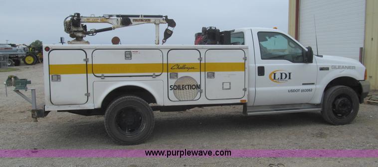 image for item I7012 2001 Ford F450 Super Duty service truck