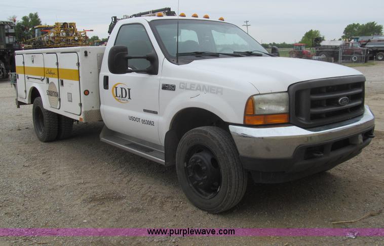 image for item I7012 2001 Ford F450 Super Duty service truck