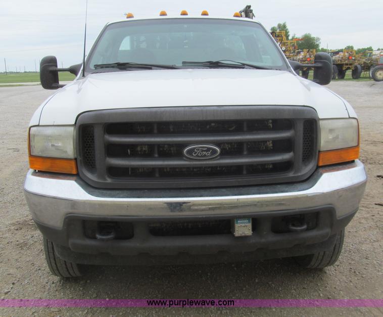 image for item I7012 2001 Ford F450 Super Duty service truck