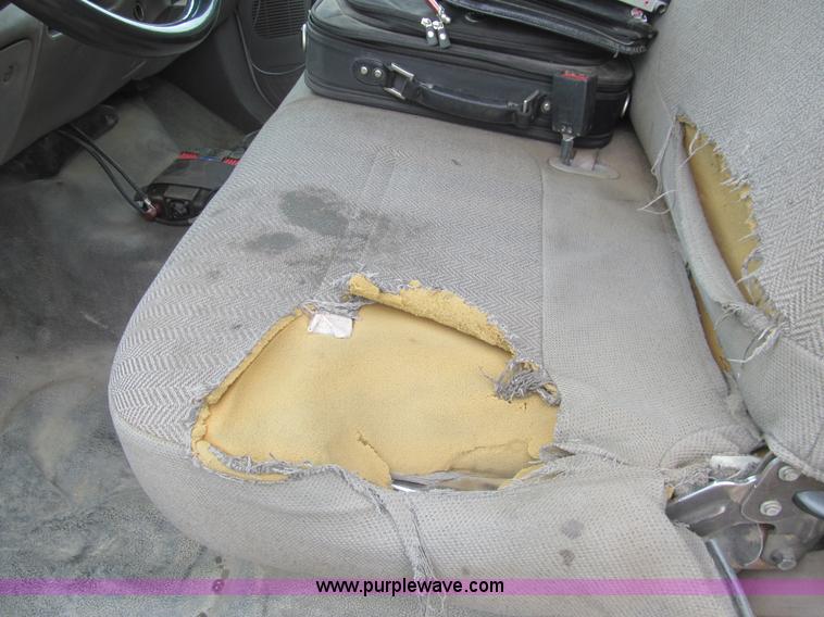 image for item I7012 2001 Ford F450 Super Duty service truck