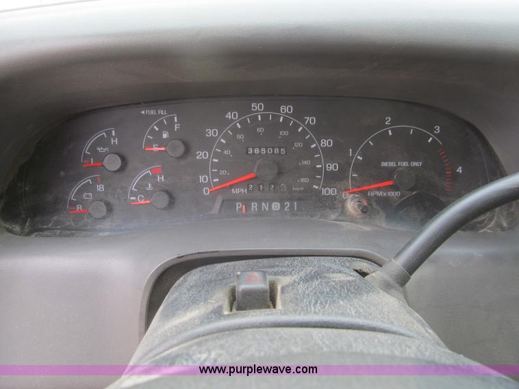 image for item I7012 2001 Ford F450 Super Duty service truck
