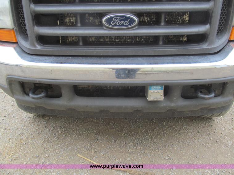 image for item I7012 2001 Ford F450 Super Duty service truck